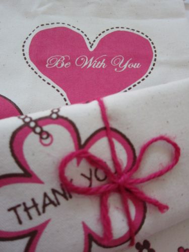 ถุงผ้า กระเป๋าผ้า ลดโลกร้อน สกรีนลาย ของชำร่วยงานแต่ง จาก baginlove.com