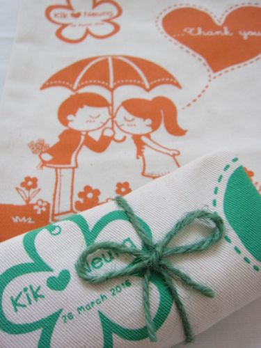 ถุงผ้าดิบ กระเป๋าผ้าดิบ ของชำร่วยงานแต่ง ลดโลกร้อน ผ้าดิบลายสอง ผ้าแคนวาส สกรีนลาย จาก baginlove.com